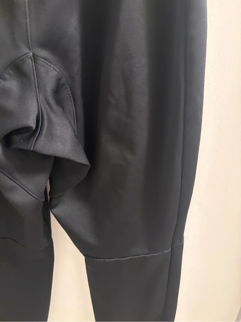 Nike Therma-Fit Black Sweatpants Joggers with White Swoosh